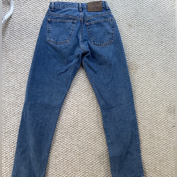 Vintage Calvin Klein Mom Straight Leg Jeans 4 - Picture 7 of 9
